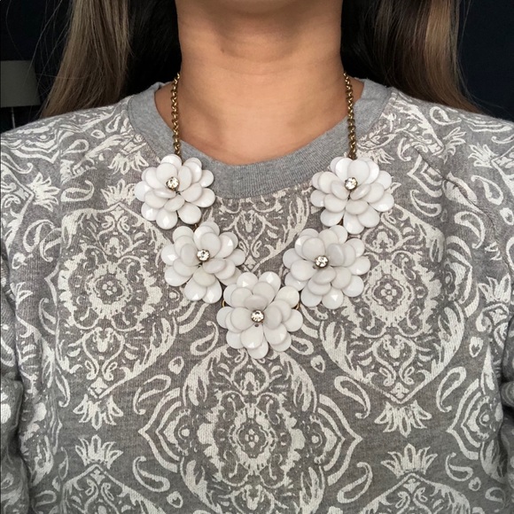 J. Crew Daisy Flower Statement Necklace - Picture 2 of 6